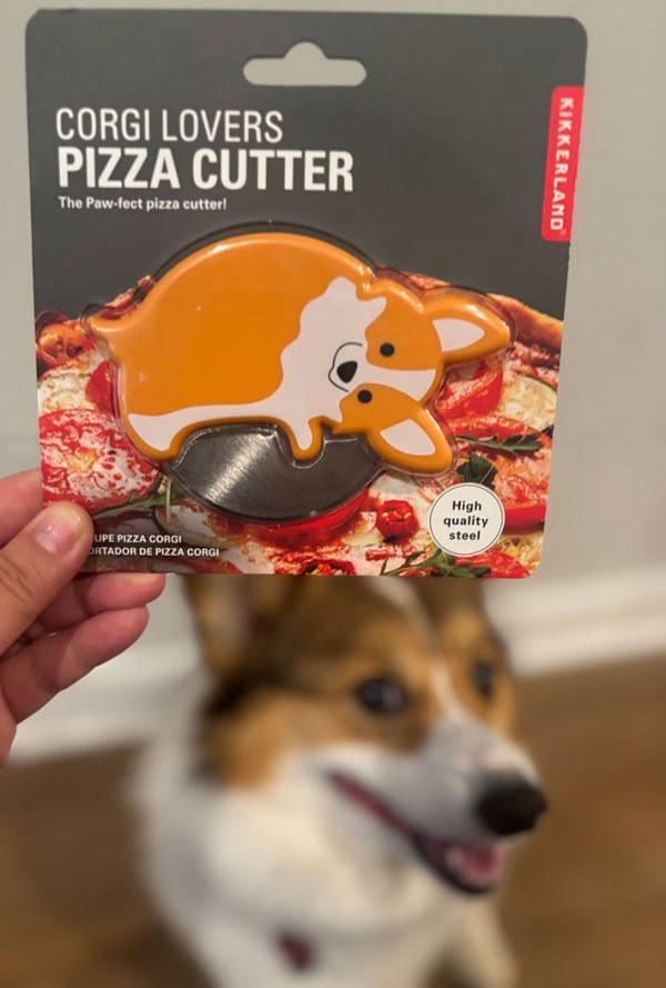 「開けるかめちゃくちゃ迷ってる」　購入したピザカッターのデザインに「何これ欲しい」「飾っておきたい」