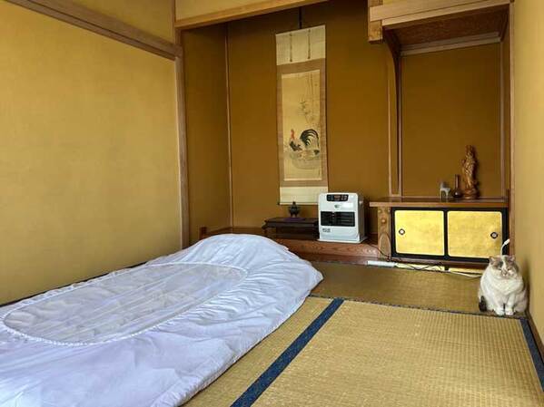 「何かいる」　民宿の客室に現れたのは…？「拡大して分かった」