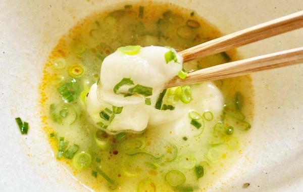 袋麺のスープに青ネギを１０ｇ入れて？　「天才か」「これは間違いない」