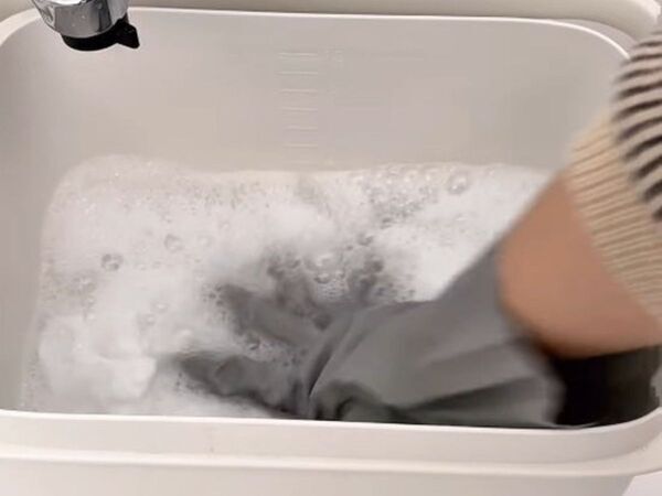 「枕カバーがなんだか臭う」　今すぐできる対策に「早速やります」「困ってた」