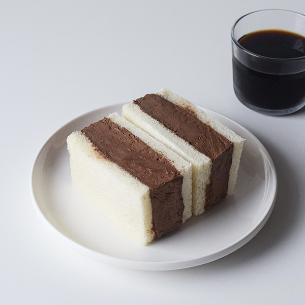 女性が作ったサンドイッチ　贅沢すぎる中身が？「え、最高か」「かぶりつきたい」