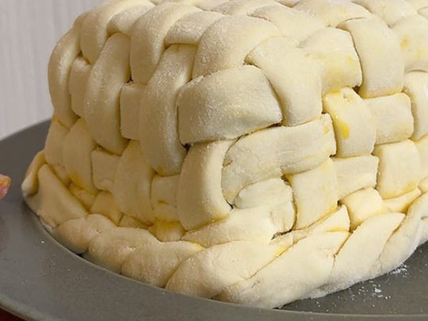 「パイでカゴを編みました」　焼き上がりの結果は？「素晴らしい…芸術だ」