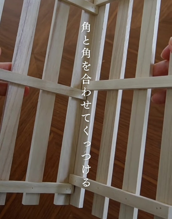 １００均の『すのこ』がおしゃれな和モダンランプに大変身！　DIYテクに「すばらしい」「いい感じ」