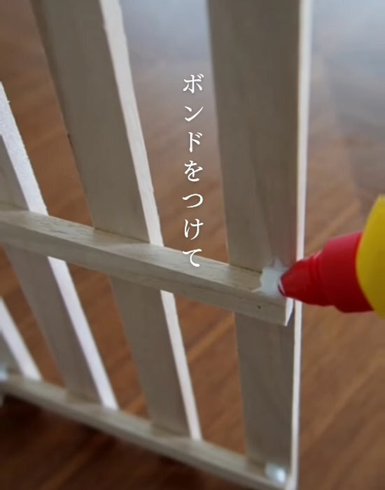 １００均の『すのこ』がおしゃれな和モダンランプに大変身！　DIYテクに「すばらしい」「いい感じ」