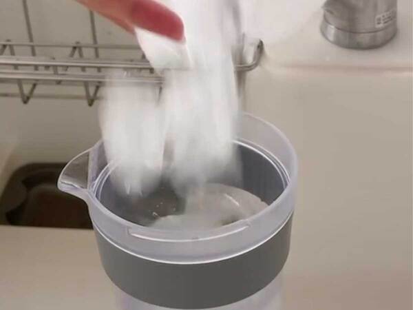 「冷蔵庫に麦茶がない…」　５分でできる作り方に「助かった…」「便利すぎる！」