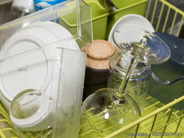 洗った後の皿、布巾で拭く？自然に乾かす？　コープが教える『正解』は…