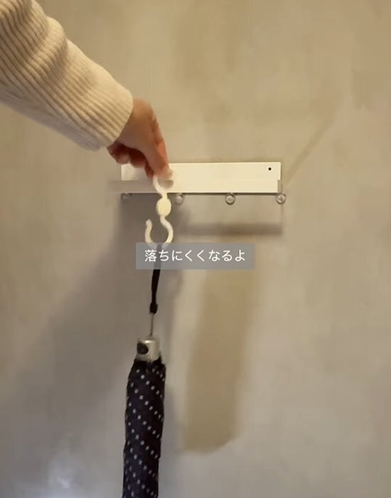 ハンドソープの底には絶対貼るべき！　クッションゴムの万能性に「ぬめりがない」