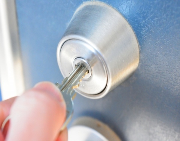 鍵穴には入れないで！　滑りをよくしたいなら…　「覚えておかなきゃ」