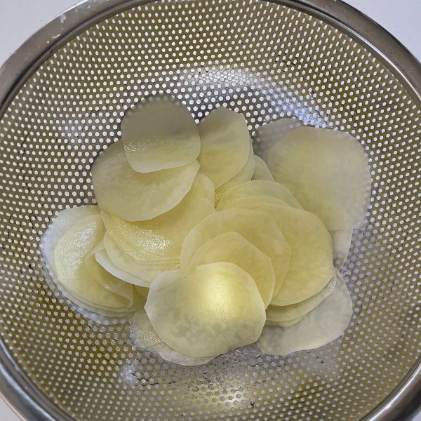 カルビー直伝！　家庭で作れるポテトチップスに「ここまで再現できるとは…！」