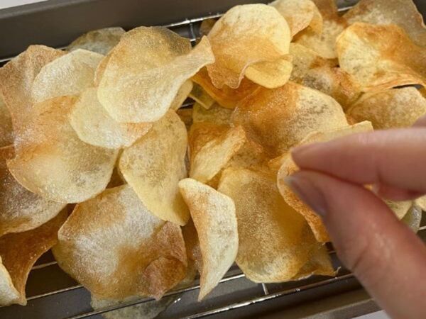 カルビー直伝！　家庭で作れるポテトチップスに「ここまで再現できるとは…！」