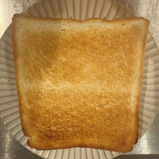 知って得する！　食パンの焼きムラを防ぐ方法に「めっちゃ簡単」