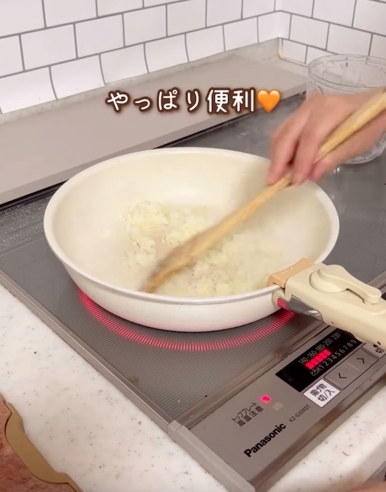 ハンバーグ作りでパン粉の代用品は？　発想に「そんな方法があったとは」