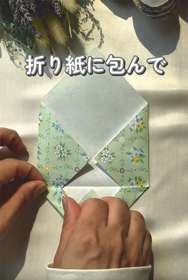 覚えておくと超便利！　１００均の折り紙を使ったアイディアに「参考になる」
