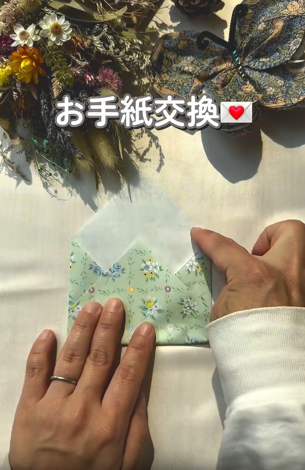 覚えておくと超便利！　１００均の折り紙を使ったアイディアに「参考になる」