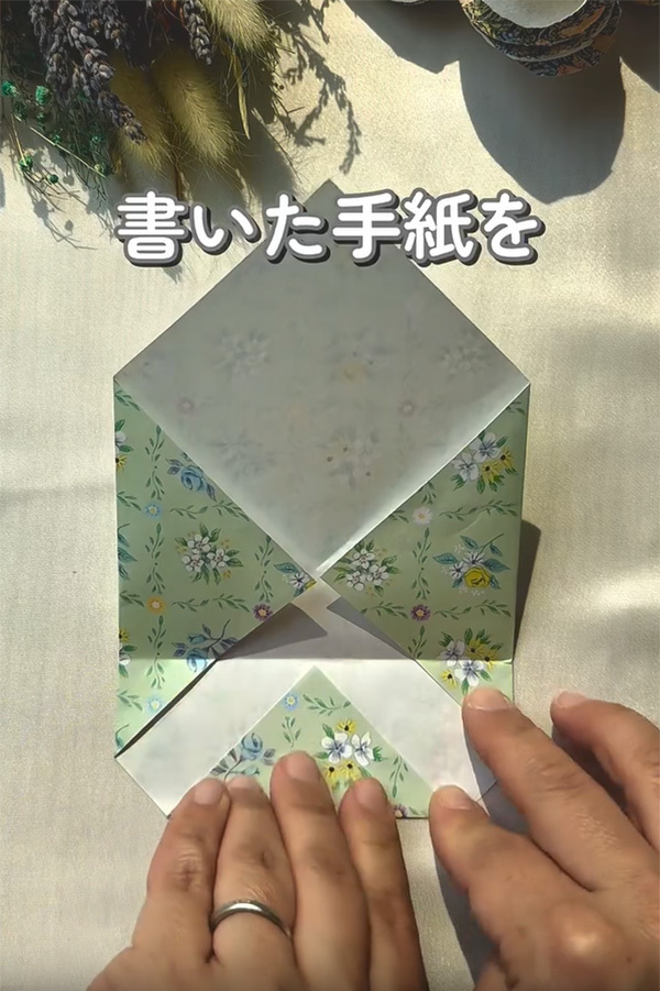 覚えておくと超便利！　１００均の折り紙を使ったアイディアに「参考になる」