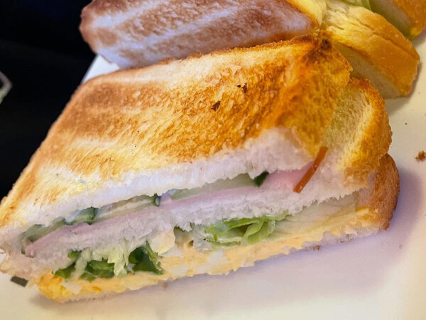 朝１０時に『コメダ』を訪れた男性に襲い掛かった悲劇に「これがコメダ」「ラストが恐怖」