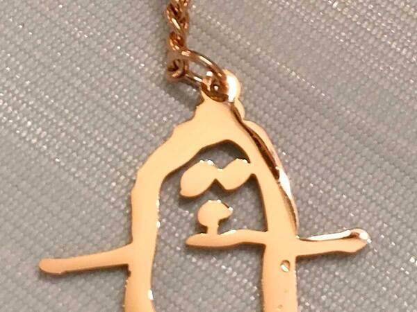 母親「キーホルダーにしてもらった」　デザインにしたのが？「究極の推し活だね」