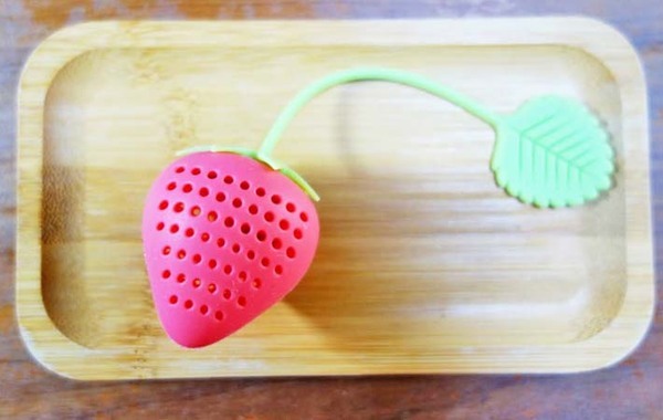 これ何に使うの？　セリアで買った『かわいいイチゴ』の使い道は…