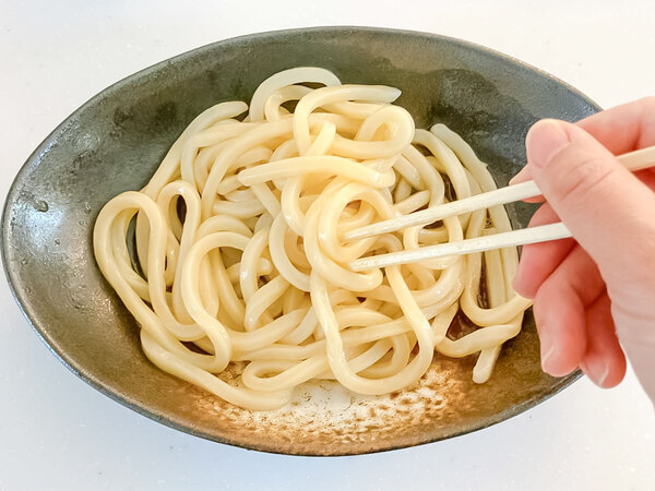 夫「また食べたい！」　調味料２つのうどんレシピ