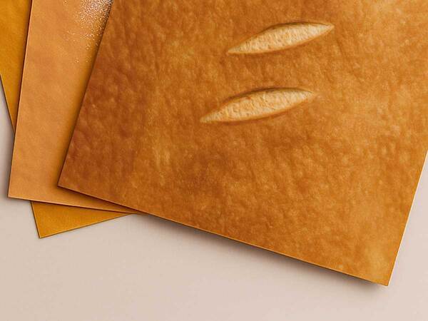 紙でプレゼントを包むと…　まさかの『変身』に「コレ欲しい」「贈り物をしたくなる」