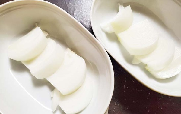 新タマネギをレンチンして…　のせた調味料に「家族が気に入った」「おいしすぎる！」