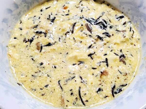 卵と豆腐と混ぜて…？　余ったひじきが「おいしいおかずに大変身！」