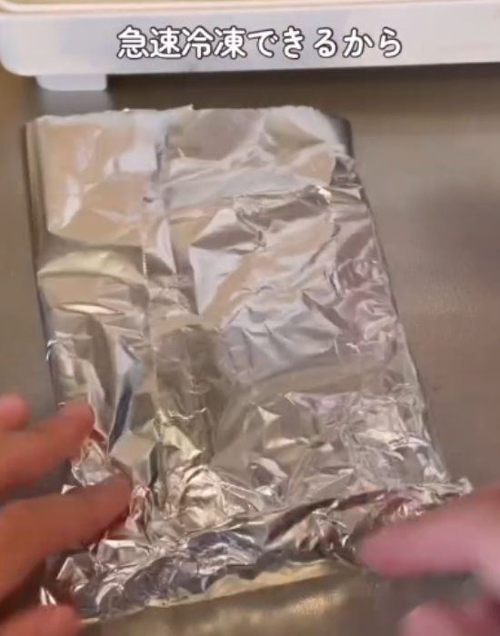 食パンを冷凍する時はアルミホイルがおすすめ！　驚きの理由に「そういうことか」