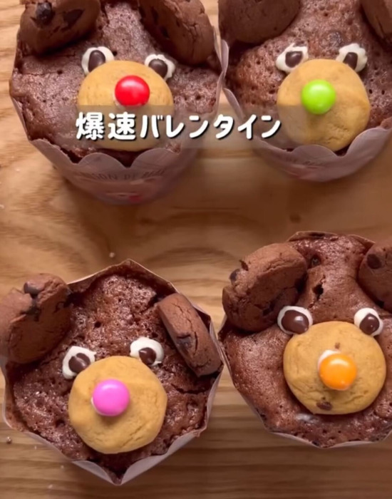 ホットケーキにスーパーカップ！？　爆速マフィンレシピに「大胆な発想」