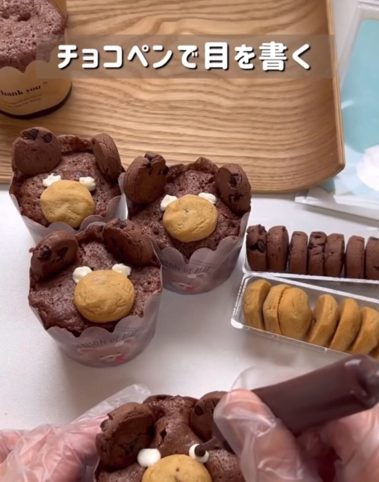 ホットケーキにスーパーカップ！？　爆速マフィンレシピに「大胆な発想」