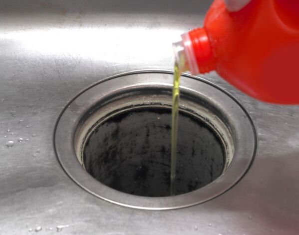 家にある物でできる！　排水管の汚れを落とす簡単な掃除術