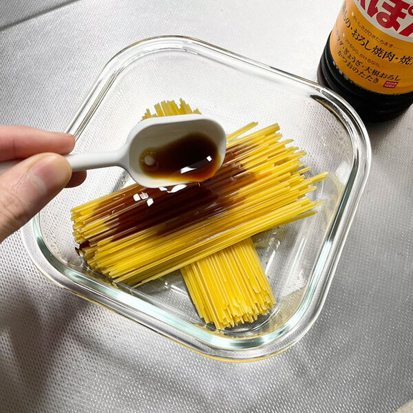 お米がない時はこれ！　お手軽なのに満足する『味ぽんパスタ』に「私でも作れそう」「おいしそう」