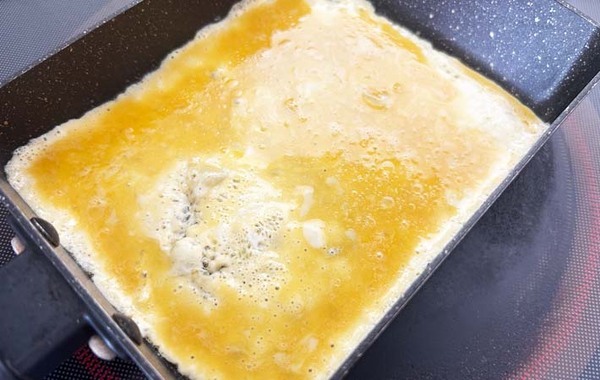 ４枚のせて巻くと…？　卵焼きの断面に「子供が大喜び」「弁当に映える！」