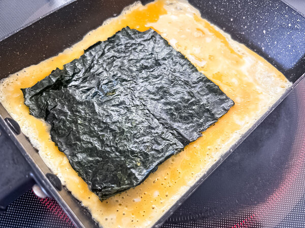 ４枚のせて巻くと…？　卵焼きの断面に「子供が大喜び」「弁当に映える！」