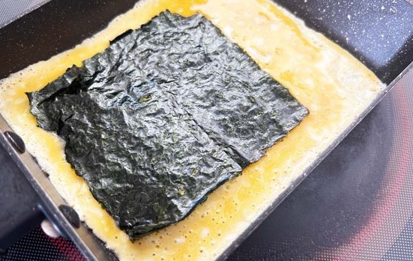 ４枚のせて巻くと…？　卵焼きの断面に「子供が大喜び」「弁当に映える！」
