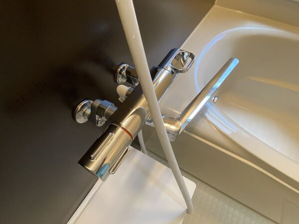 頑固な水あかがスッキリ！　身近な物を使った落とし方に「知らなかった」