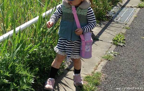 行政が『ヒモ付きの水筒』に注意喚起　内容に「ゾクっとした」「考えもしなかった」