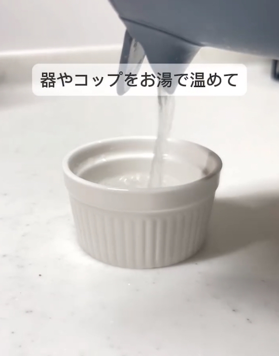 バターは包み紙ごと切って！　意外な裏技に「とてもいい」「コレは便利」