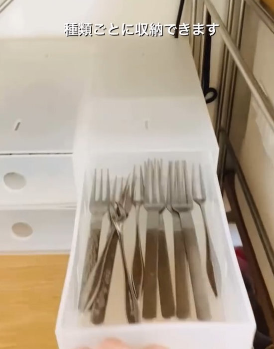 無印の小物収納ボックスはキッチンでも大活躍！　すっぽり収納術に「すぐ真似したい」