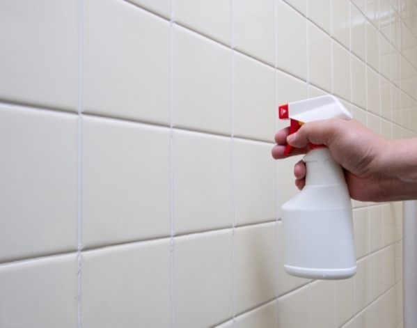 代用できる？できない？　『キッチンハイター』と『ハイター』の違いに「そうだったのか」