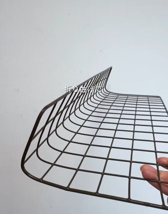 狭い玄関にも置ける！　１００均アイテムでシューズラックを作る方法に「真似する」「作ってみたい」