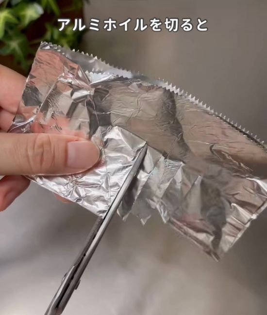 ハサミの切れ味が悪くなっても捨てないで！　復活させる方法に「試してみる！」