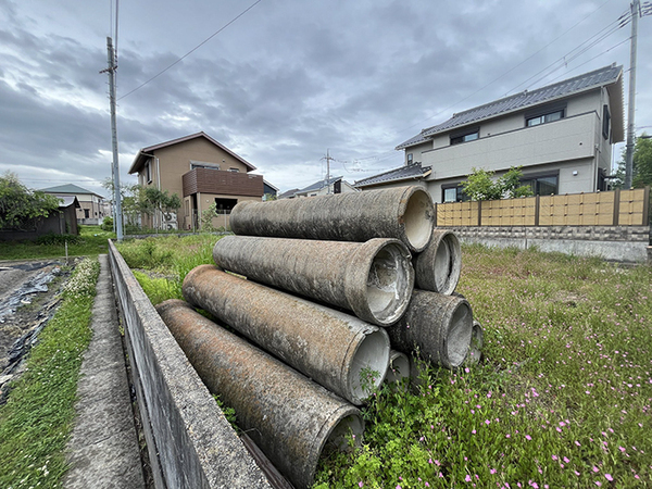 平成世代がざわついた『１枚の写真』　空き地にあったのは？「初めて見た」「今の子は知らないの！？」