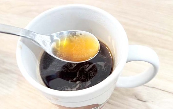 お湯で溶かすの待って！　インスタントコーヒーの意外な作り方に「香り豊か」「全然違う」