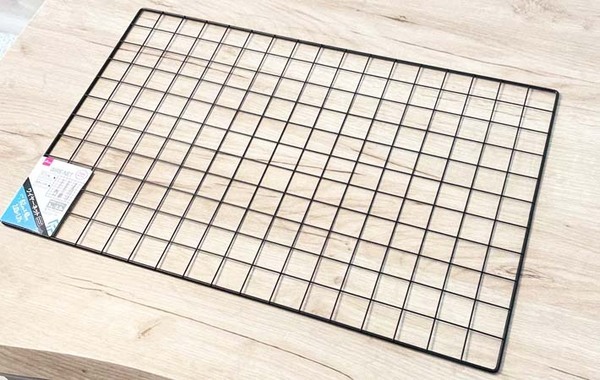 １００均ワイヤーネット　意外な使い方に「ピッタリ」「たった２２０円」