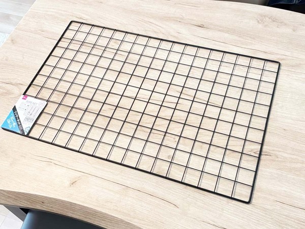 １００均ワイヤーネット　意外な使い方に「ピッタリ」「たった２２０円」