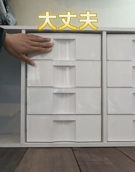 カラーボックス収納を使いこなす活用法とは？　デッドスペースがなくなる解決策に「真似したい」