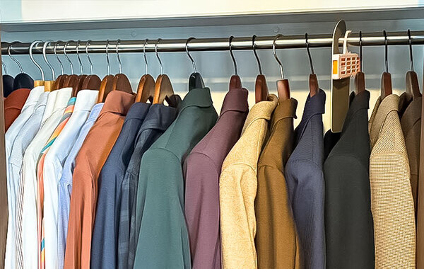 引っ越しの時、服をたたまずに運びたい！　裏技に「あっという間に終わった」