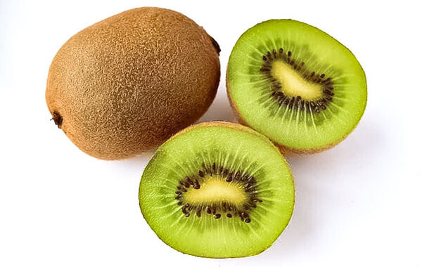 緑色と黄色のキウイ、選ぶならどっち？　管理栄養士の視点に、目からウロコ！
