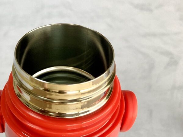 「最悪の場合ケガの原因に」　水筒に入れたらダメな飲み物にゾワッ