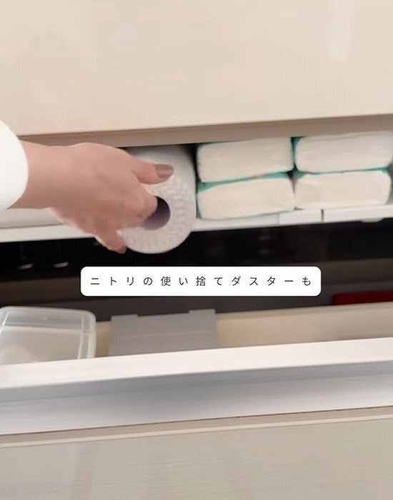 突っ張り棒を取り付けてみて！　キッチン収納力をアップさせる１００均アイディア